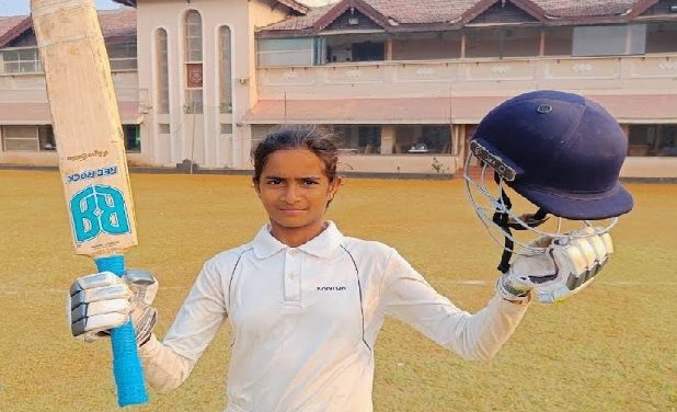 వన్ డే లో ట్రిపుల్ సెంచరీ తో ఇరా జాదవ్ విధ్వంసం