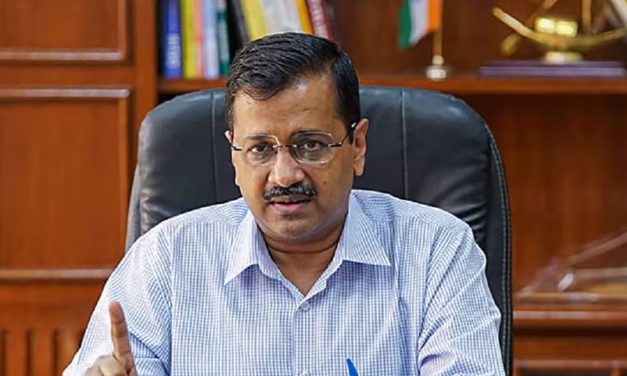 ఢిల్లీ ఎన్నికల వేళ కేజ్రీవాల్ కు షాక్