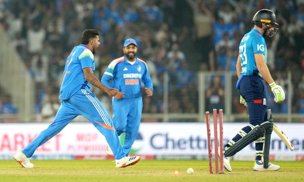 మూడవ వన్ డే లో భారత్ ఘన విజయం ; 3-0 తో సిరీస్ కైవసం చేసుకున్న భారత్