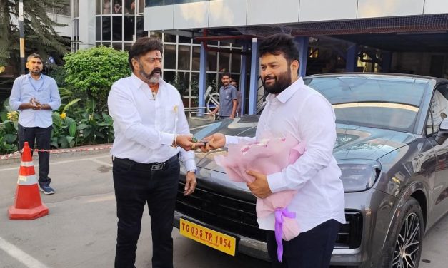 తమన్‌కు బాలయ్య భారీ సర్‌ప్రైజ్‌