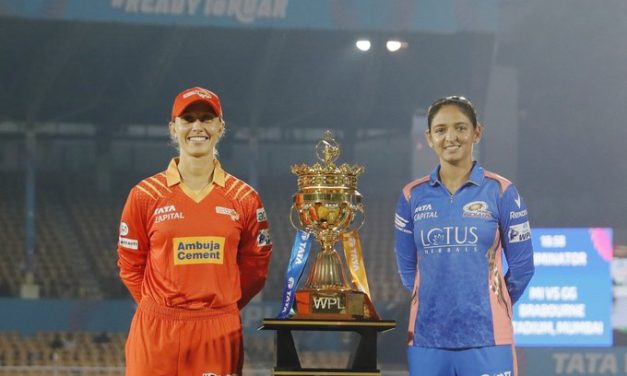 WPL ఎలిమినేటర్  :  గుజరాత్ జెయింట్స్ లక్ష్యం 214 పరుగులు
