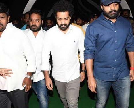 కళ్యాణ్ రామ్ కోసం రంగంలోకి ఎన్టీఆర్.. కొత్త ప్లాన్ ఫిక్స్