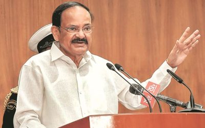 స్మగ్లర్లను, దేశ ద్రోహులను హీరోలు గా వద్దు – వెంకయ్య నాయుడు