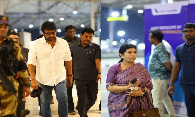 సింగపూర్ కు పవన్ కల్యాణ్  తో పాటు చిరు దంపతులు