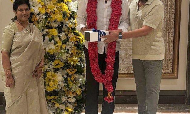 ఎమ్మెల్సీ నాగబాబు కు అన్న, వదినల అభినందనలు