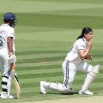 లార్డ్స్  లోసెంచరీ చేసిన మొదటి మహిళా క్రికెటర్